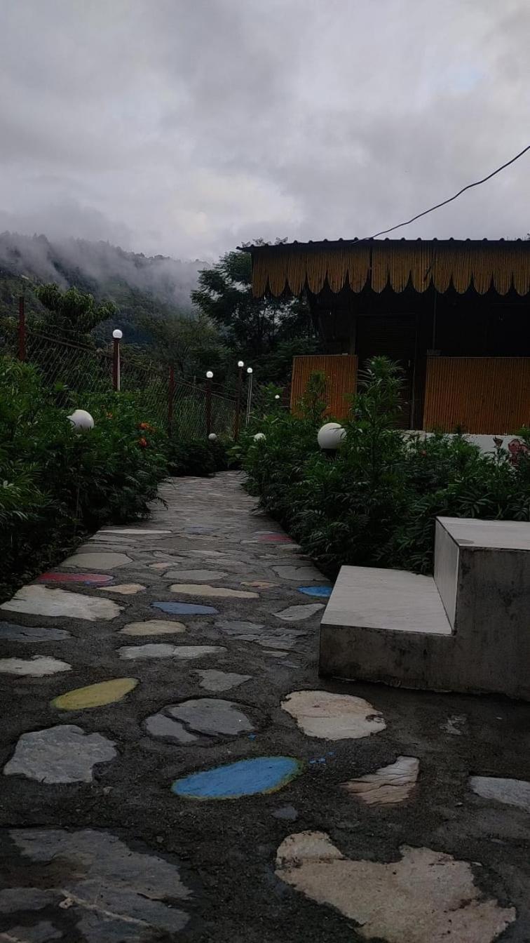 Krishna Kutir, Talla Ramgarh By The Meditating Society Eksteriør bilde